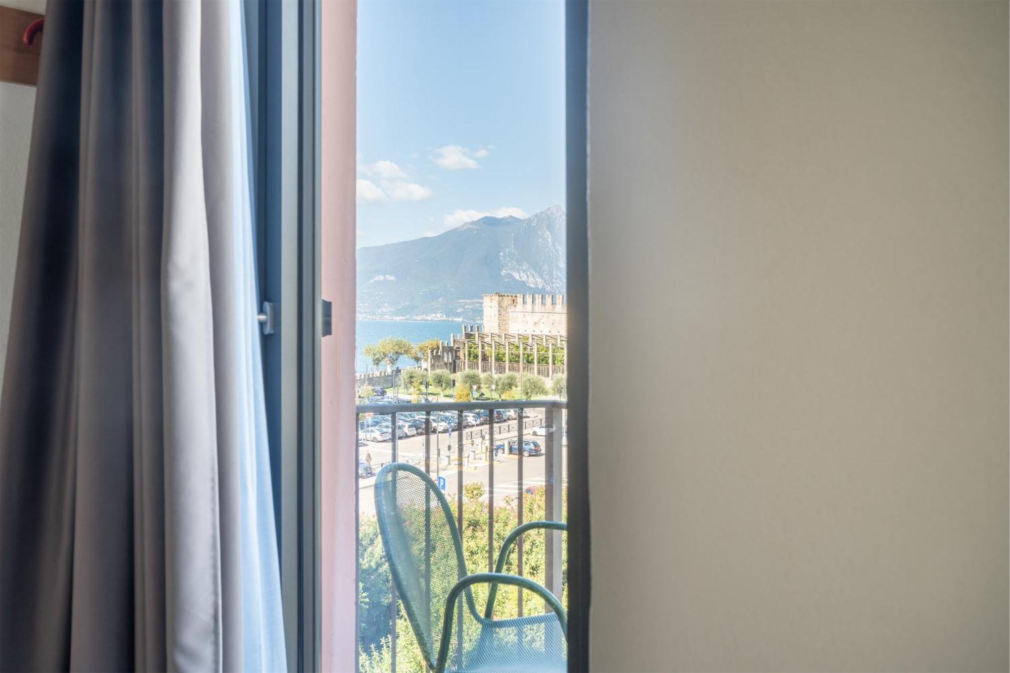 Hotel Al Castello Torri Del Benaco Eksteriør bilde