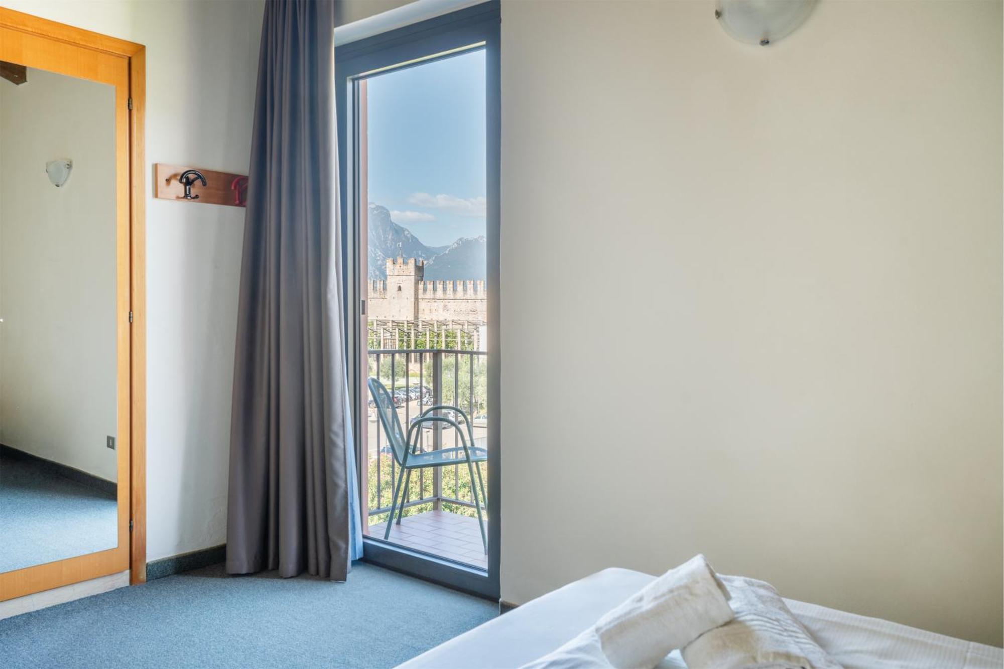 Hotel Al Castello Torri Del Benaco Eksteriør bilde